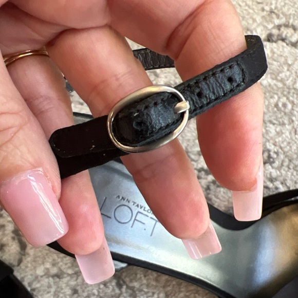 Ann Taylor Loft Paula black satin heels size 6.5 - Picture 7 of 8